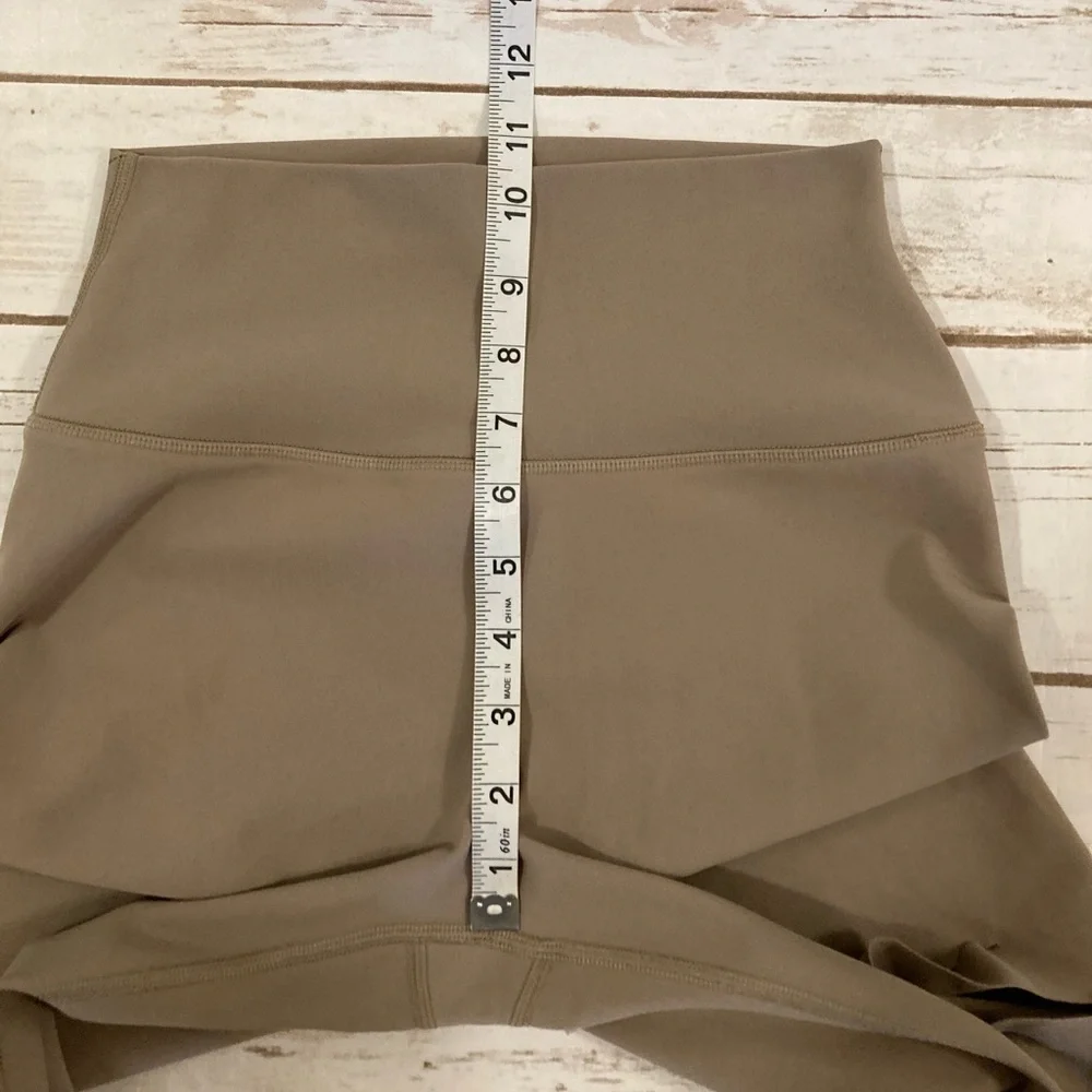 ALO YOGA HIGH WAISTED RIPPED WARRIOR LEGGING IN TAN XS